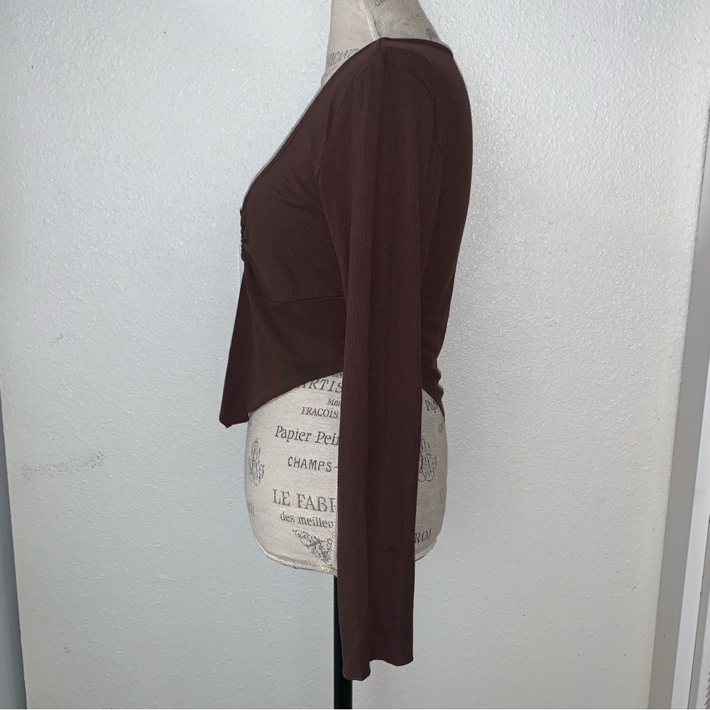 Avanova Asymmetrical Ribbed Cropped Top - Picture 8 of 15